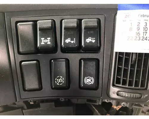 Volvo VNL Dash Panel