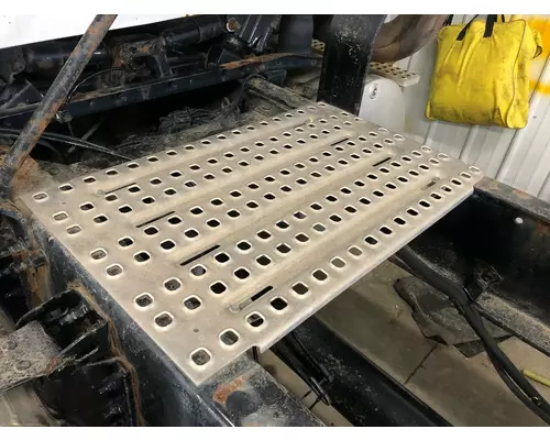 Volvo VNL Deckplate