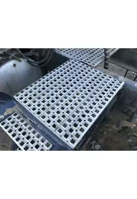 Volvo VNL Deckplate