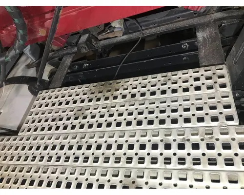 Volvo VNL Deckplate