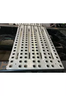 Volvo VNL Deckplate