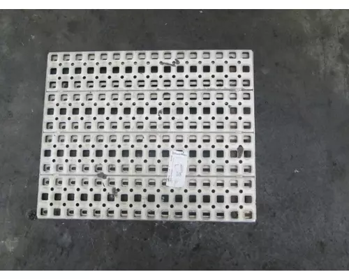 Volvo VNL Deckplate