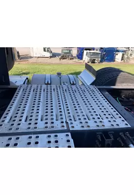 Volvo VNL Deckplate