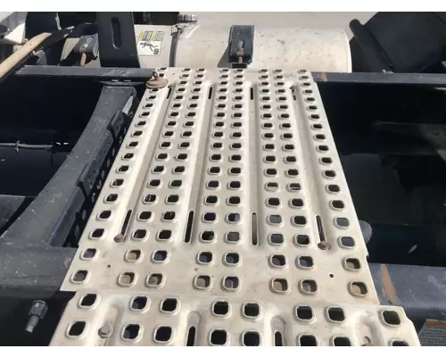 Volvo VNL Deckplate