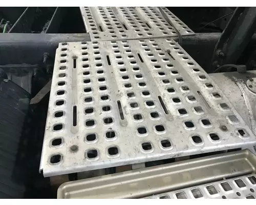 Volvo VNL Deckplate