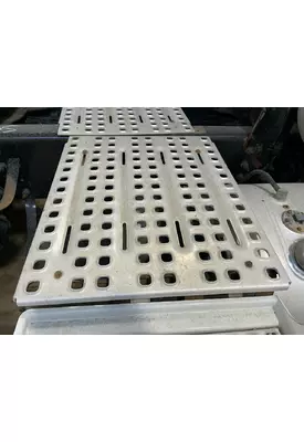 Volvo VNL Deckplate