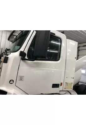 Volvo VNL Door Assembly, Front