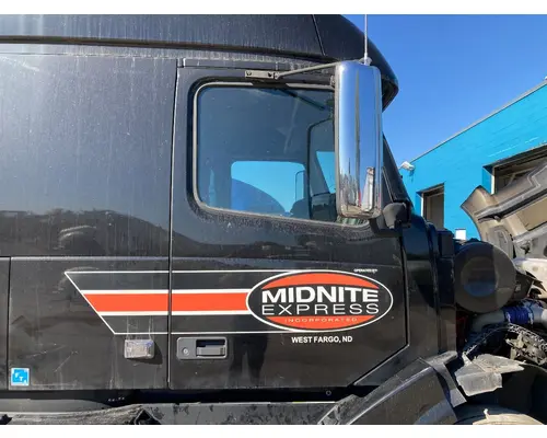 Volvo VNL Door Assembly, Front