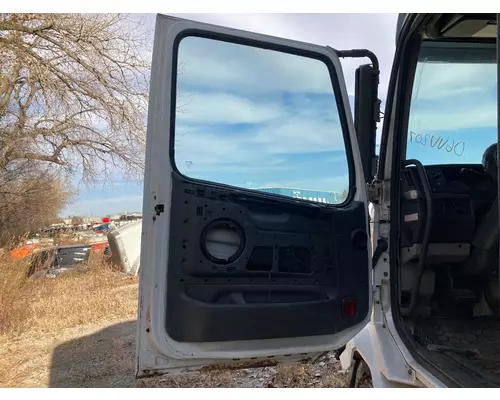 Volvo VNL Door Assembly, Front