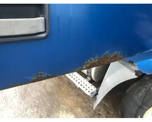 Volvo VNL Door Assembly, Front