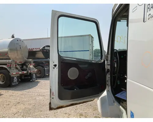 Volvo VNL Door Assembly, Front