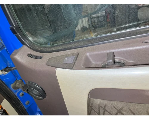 Volvo VNL Door Assembly, Front