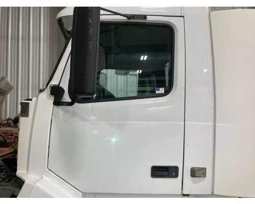 Volvo VNL Door Assembly, Front