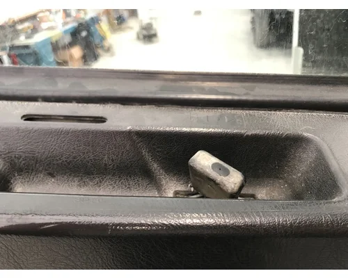 Volvo VNL Door Assembly, Front