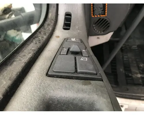 Volvo VNL Door Assembly, Front