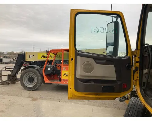 Volvo VNL Door Assembly, Front