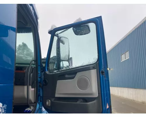 Volvo VNL Door Assembly, Front