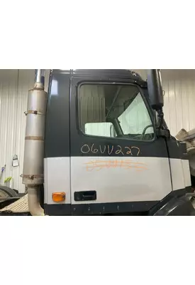 Volvo VNL Door Assembly, Front