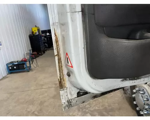 Volvo VNL Door Assembly, Front