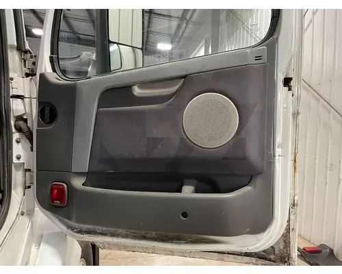 Volvo VNL Door Assembly, Front