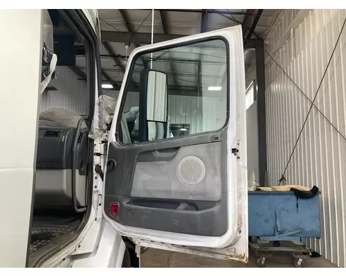 Volvo VNL Door Assembly, Front