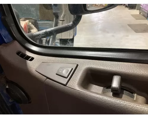 Volvo VNL Door Assembly, Front