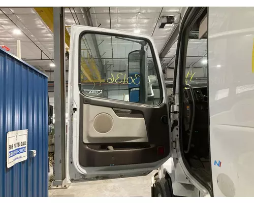 Volvo VNL Door Assembly, Front