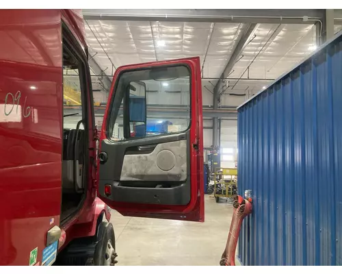 Volvo VNL Door Assembly, Front