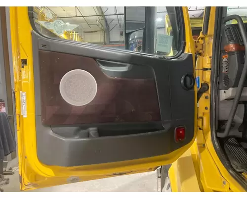 Volvo VNL Door Assembly, Front