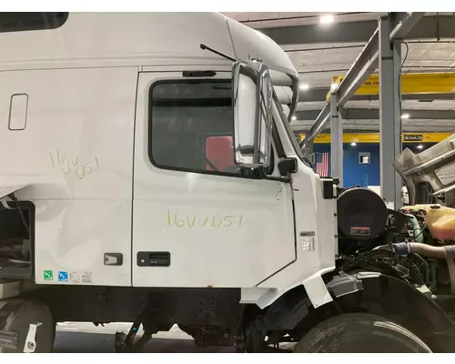 Volvo VNL Door Assembly, Front