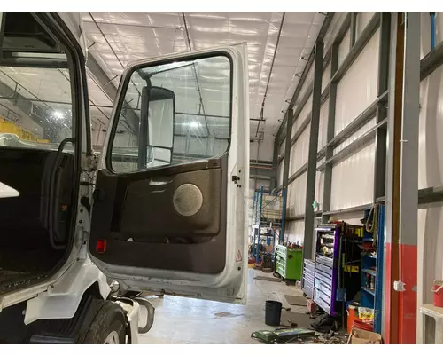 Volvo VNL Door Assembly, Front