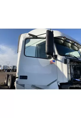 Volvo VNL Door Assembly, Front