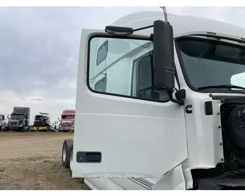 Volvo VNL Door Assembly, Front