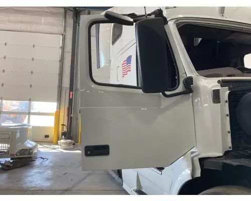 Volvo VNL Door Assembly, Front