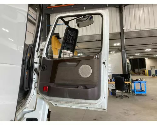 Volvo VNL Door Assembly, Front