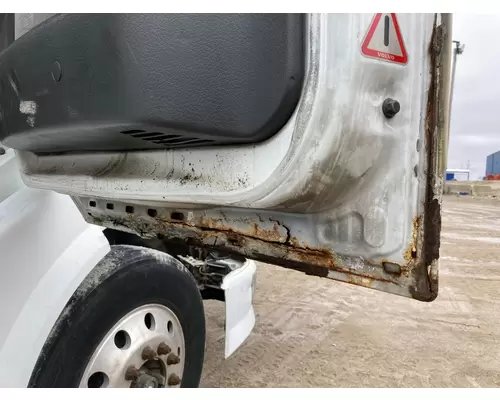 Volvo VNL Door Assembly, Front
