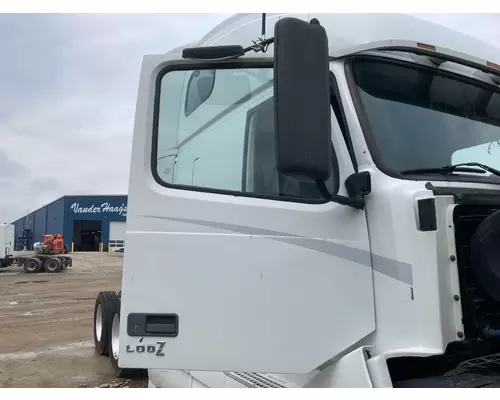 Volvo VNL Door Assembly, Front