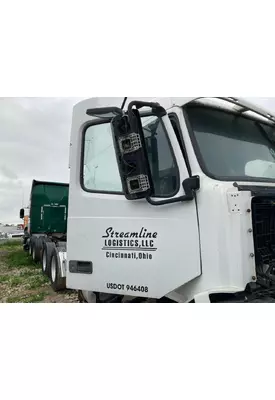 Volvo VNL Door Assembly, Front