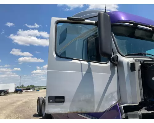 Volvo VNL Door Assembly, Front