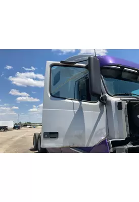 Volvo VNL Door Assembly, Front