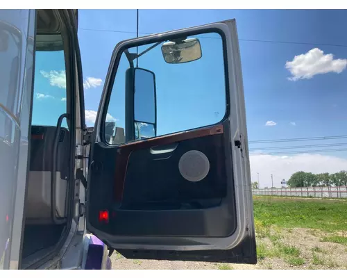 Volvo VNL Door Assembly, Front