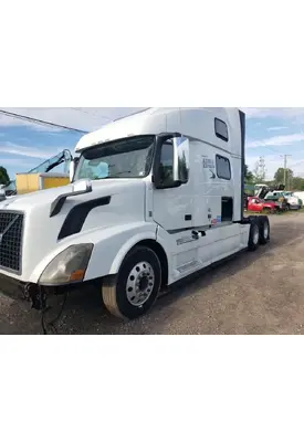 Volvo VNL Door Assembly, Front