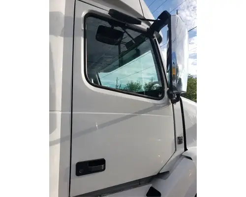 Volvo VNL Door Assembly, Front