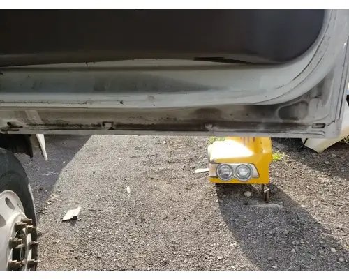 Volvo VNL Door Assembly, Front