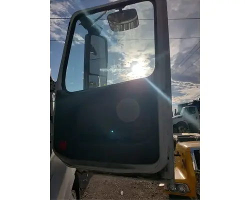 Volvo VNL Door Assembly, Front