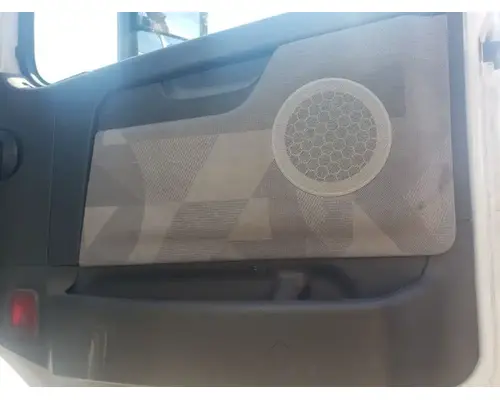 Volvo VNL Door Assembly, Front