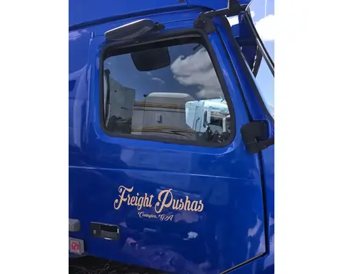 Volvo VNL Door Assembly, Front