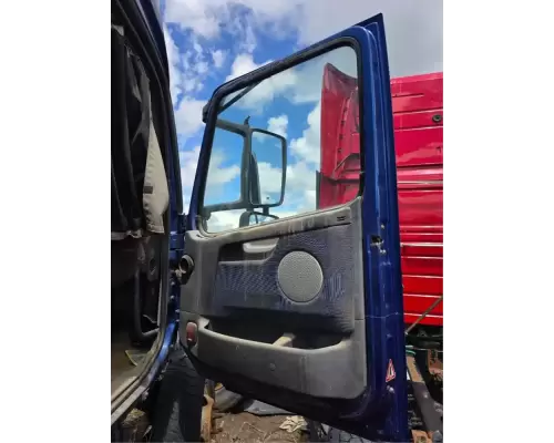 Volvo VNL Door Assembly, Front