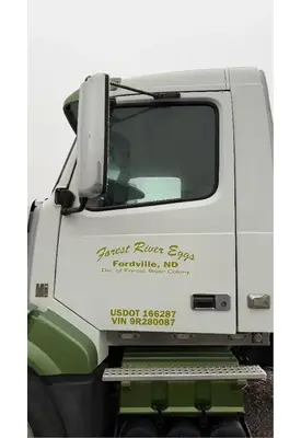 Volvo VNL Door Assembly, Front