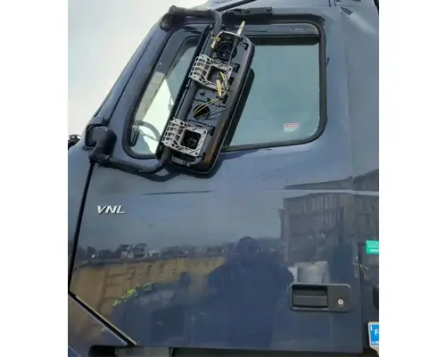 Volvo VNL Door Assembly, Front